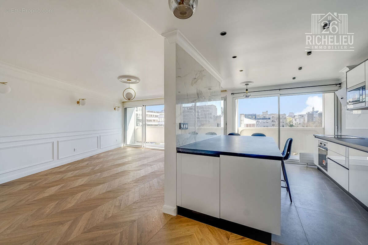 Appartement à PARIS-12E