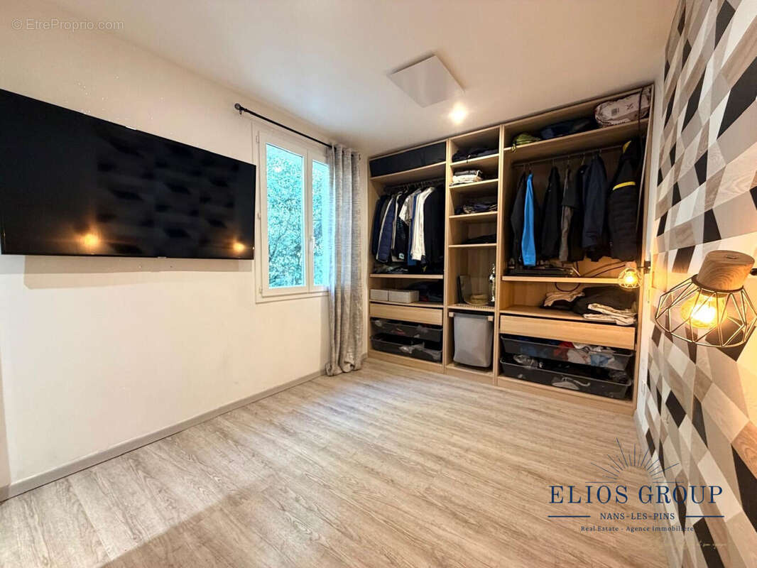 Maison à NANS-LES-PINS