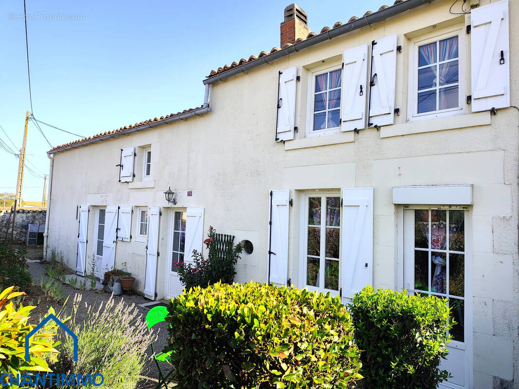Maison à MONSIREIGNE