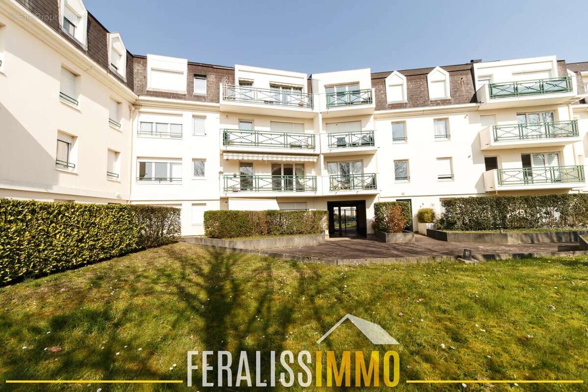 Appartement à JOUY-LE-MOUTIER