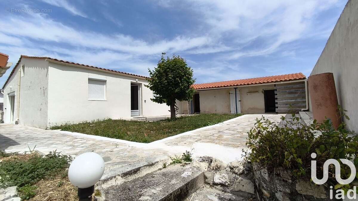 Photo 8 - Maison à SAINTE-SOULLE