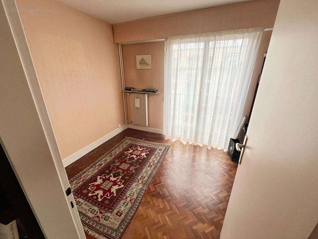 Appartement à VERSAILLES