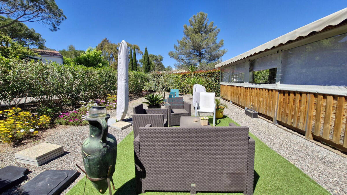 Maison à PUGET-SUR-ARGENS