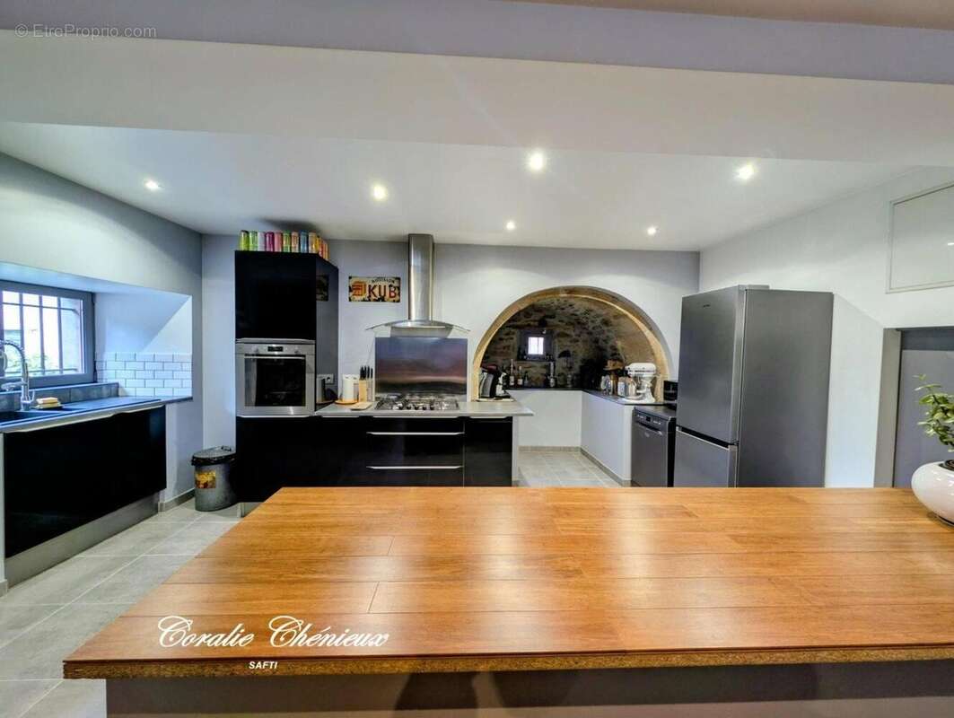 Photo 2 - Maison à BORT-LES-ORGUES