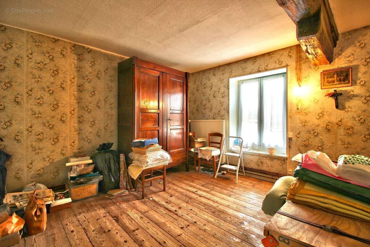 Maison de 117 m², à rénover - photo 5