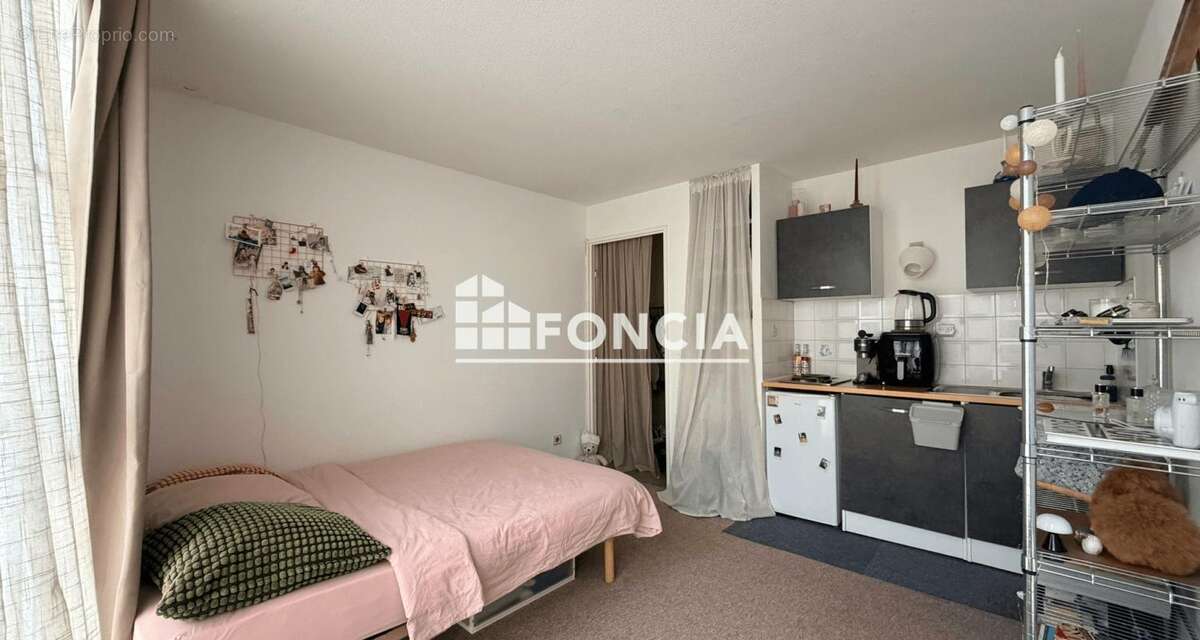 À vendre – Studio idéalement situé à Bordeaux Jardin Public - photo 3