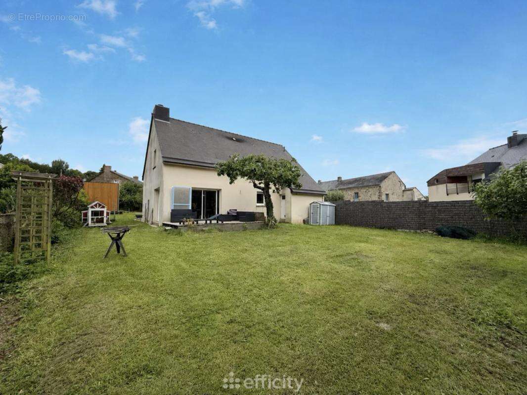 Maison 130 m² à La Chapelle-Chaussee  - photo 2