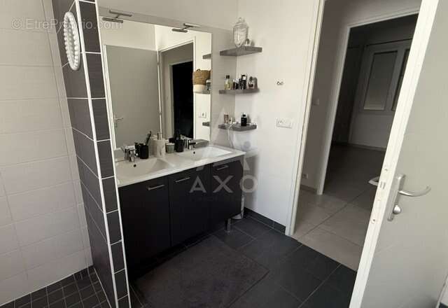 Saint-yrieix - pavillon plain pied 3 chambres avec jardin - photo 13