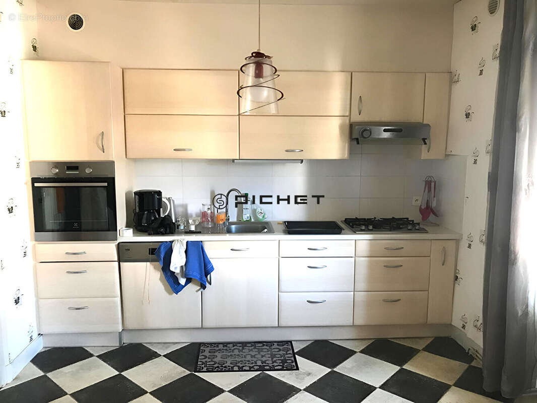 Appartement à MALEMORT-SUR-CORREZE