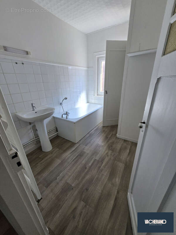 Appartement 35 m² à Lille  - photo 3