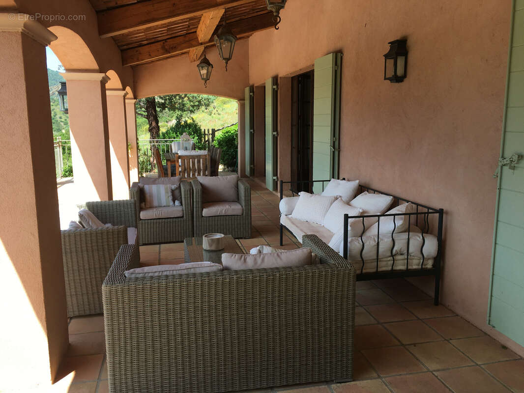 Maison à PLAN-DE-LA-TOUR