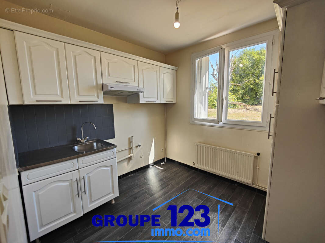 T1 lumineux avec vue dégagée   Idéal premier achat ou investissement - photo 5