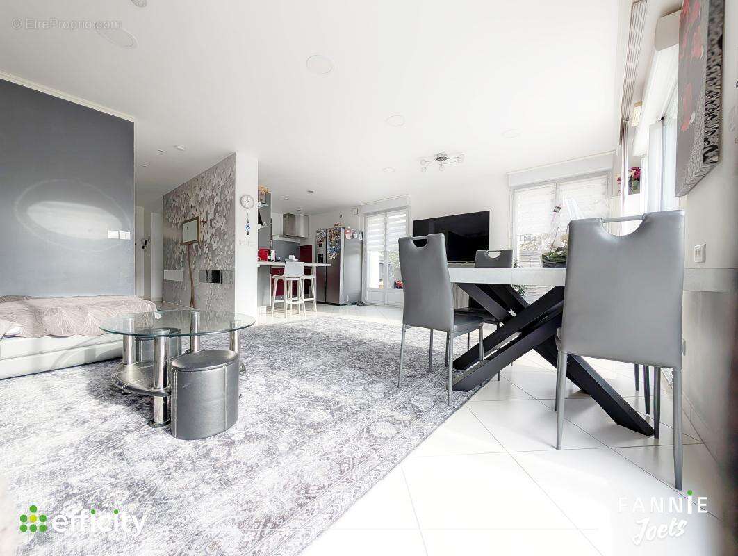 Maison à SAINT-GRATIEN