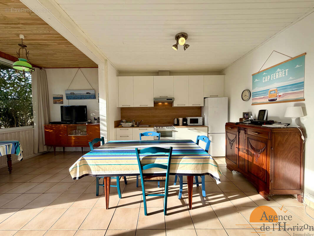 Maison à ARES