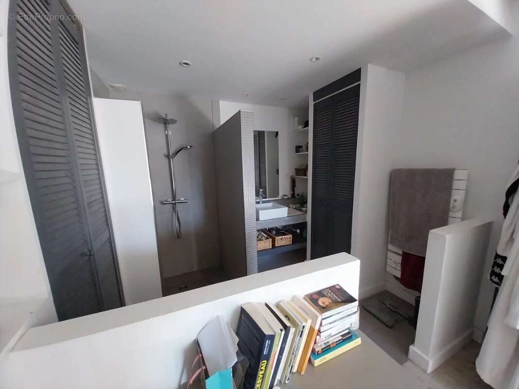 Maison à CAHUZAC-SUR-VERE