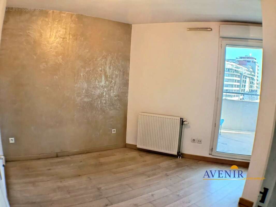 Appartement à MARSEILLE-8E