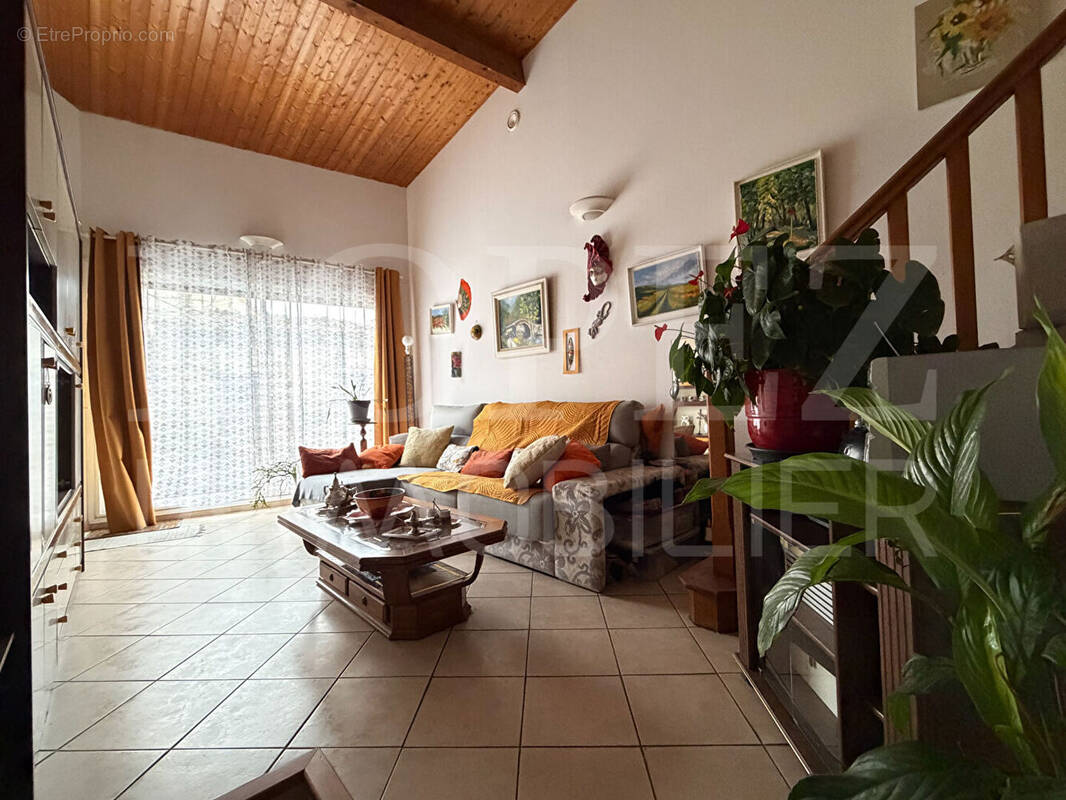 Maison à ESCOUSSENS