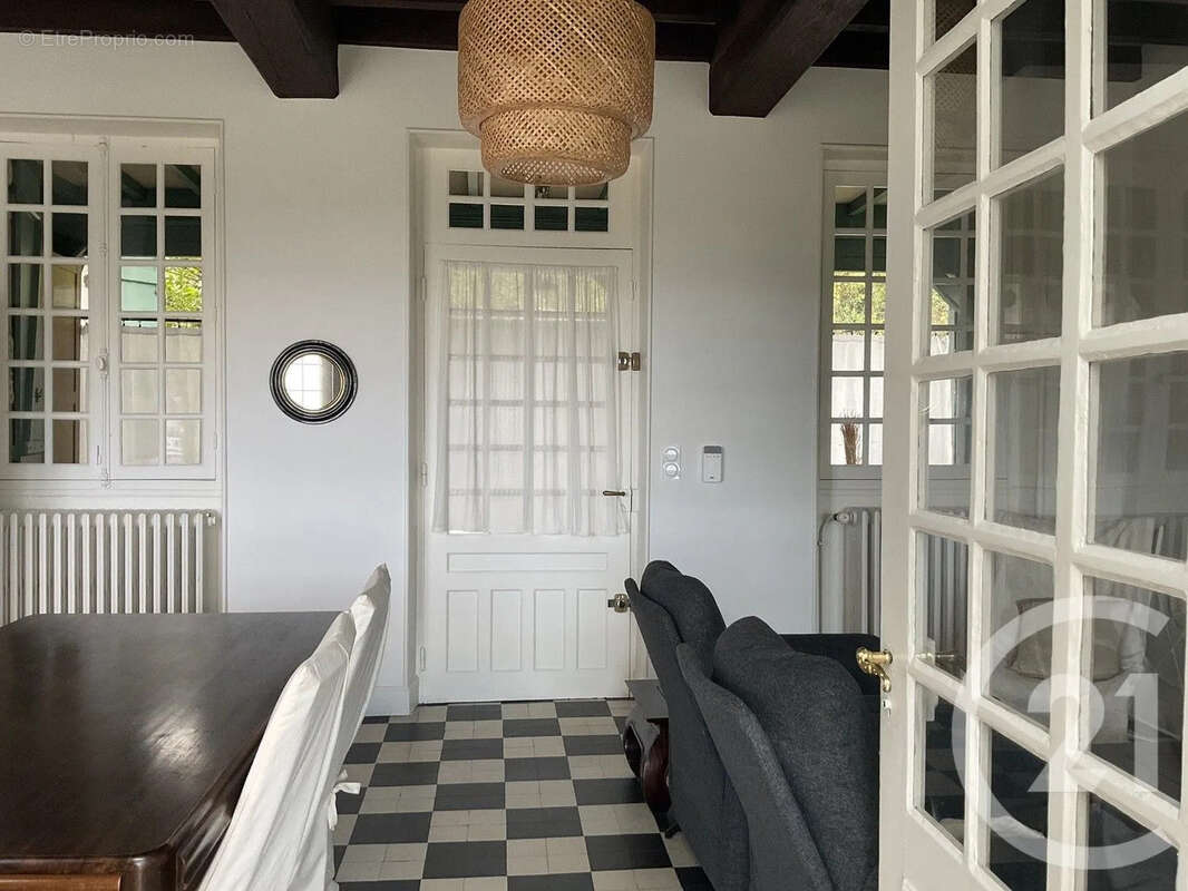 Maison à LORMES