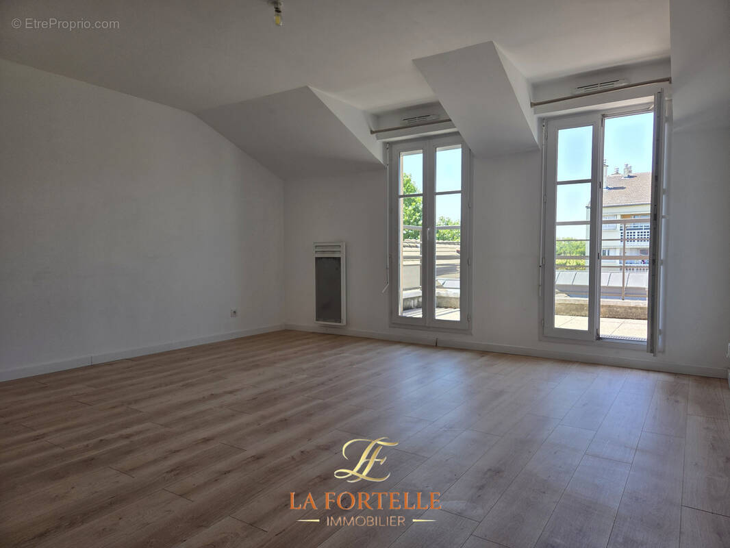 Appartement à MANTES-LA-JOLIE