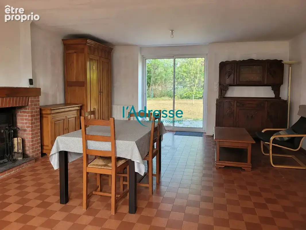 Petit Auverné: Une maison de famille où l'espace laisse place aux projets. - photo 3