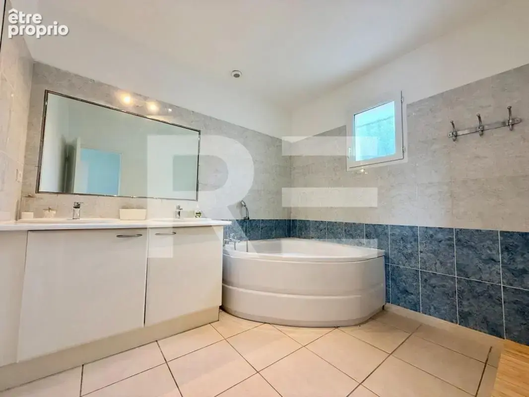 SAINT-GILLES – Maison de 139 m² avec terrasse vue garrigue - photo 7
