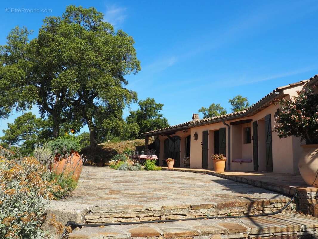 Maison à La Garde-Freinet  - photo 4