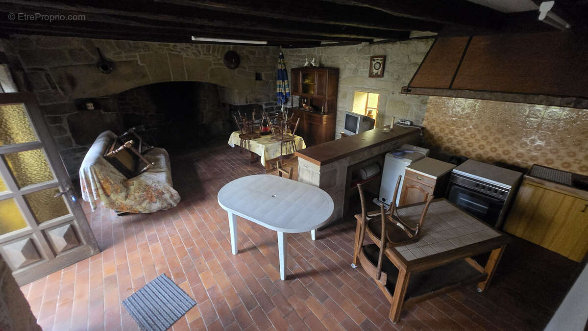 Maison à SAINT-JULIEN-LE-PELERIN