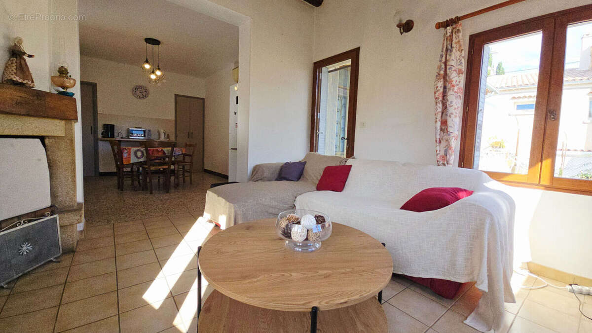 Maison à VAISON-LA-ROMAINE