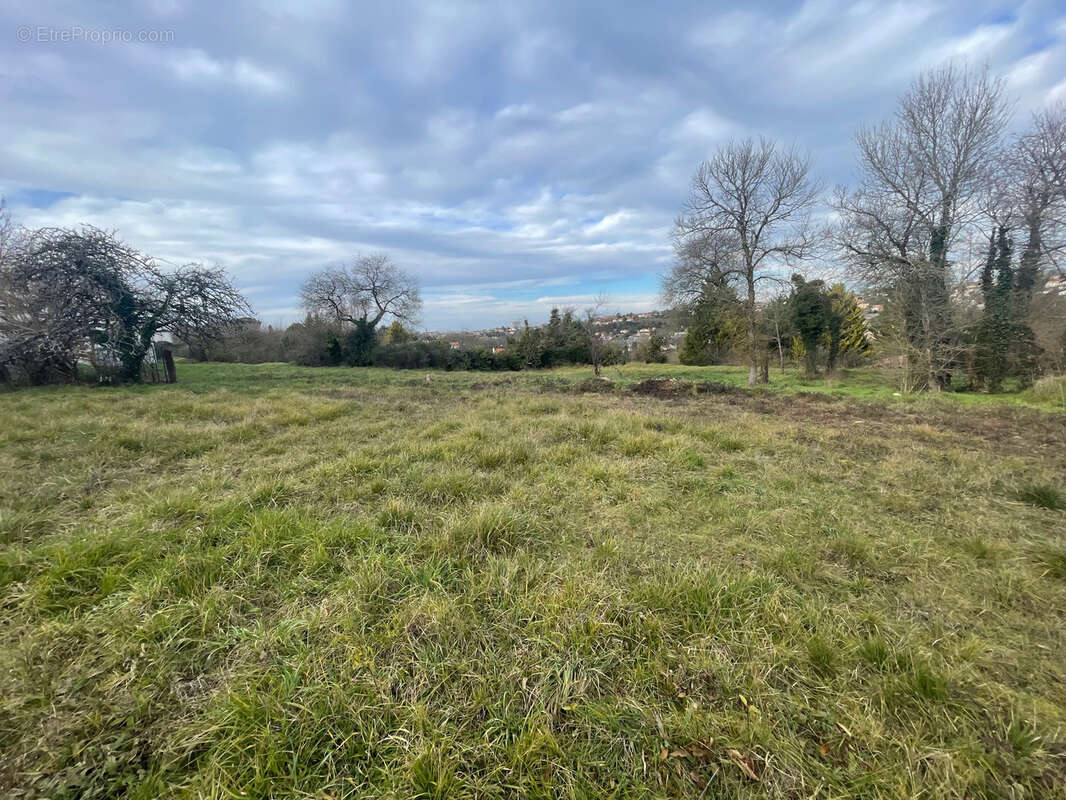 Terrain à ANGOULEME