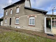 Maison à CROISILLES