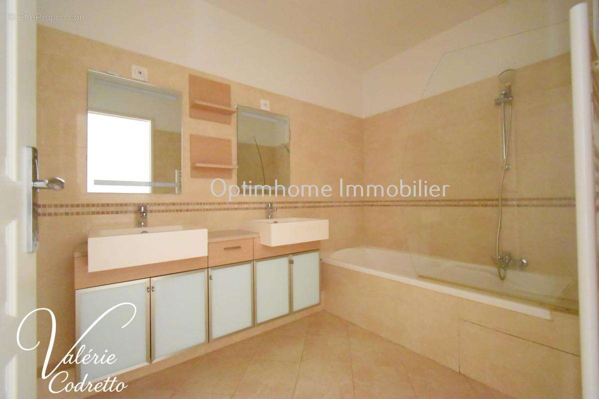 HYÈRES – T3 70 m² avec terrasse, garage – Résidence prisée proche centre-ville 83400 - photo 12