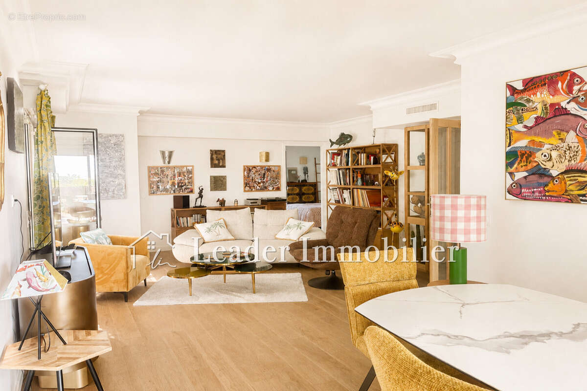 Appartement 86 m² à Antibes  - photo 6