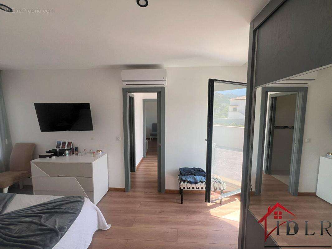Calenzana   Villa contemporaine très récente avec piscine, a - photo 16