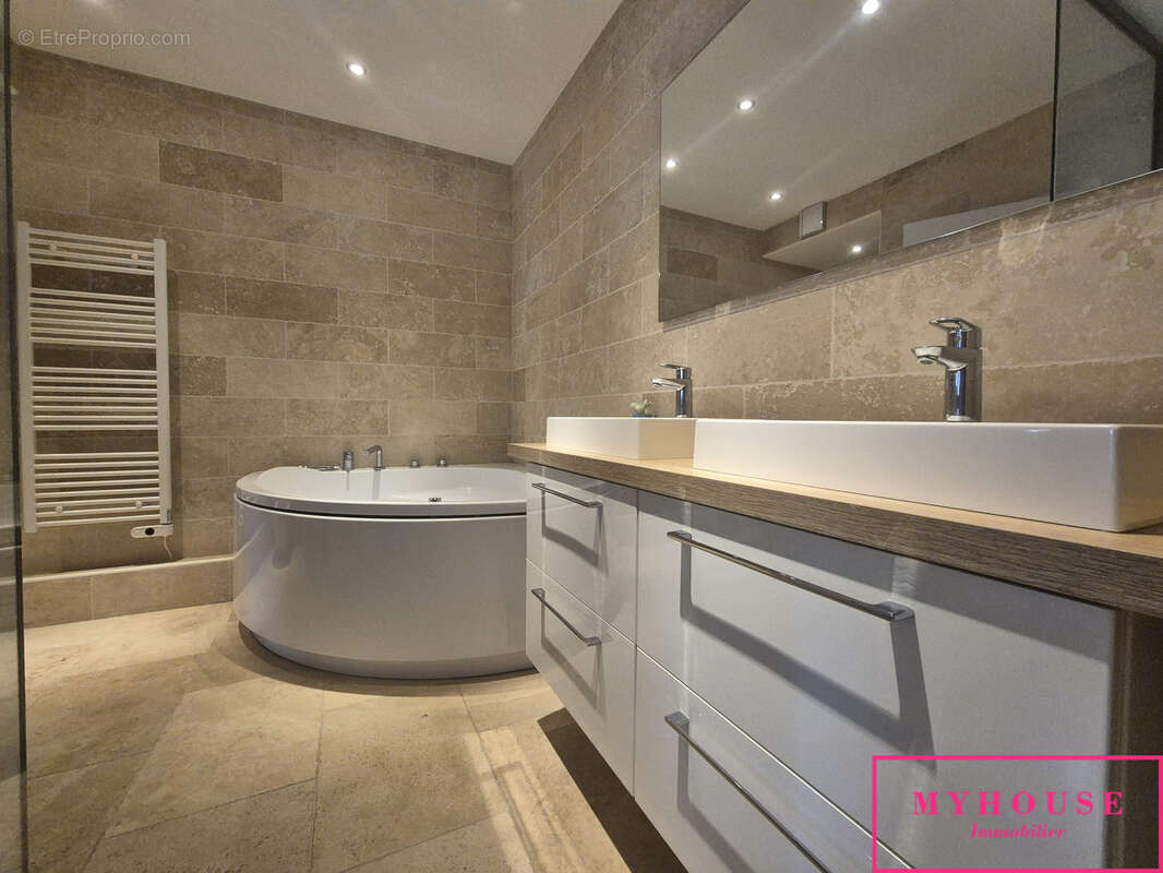 Appartement à BAGNEUX
