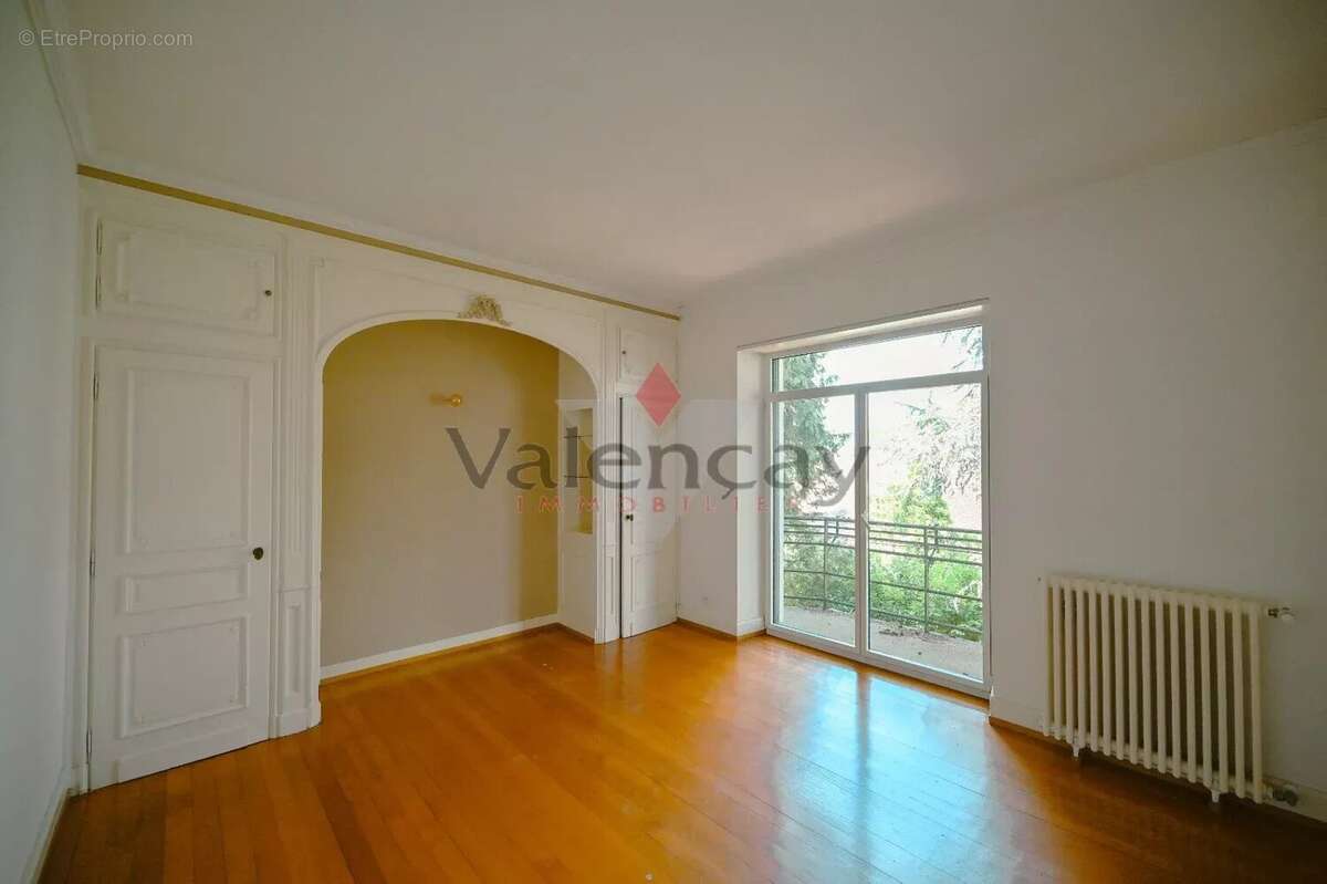 MULHOUSE Rebberg maison d'exception sur 12 ares 61 avec dépendance - photo 10