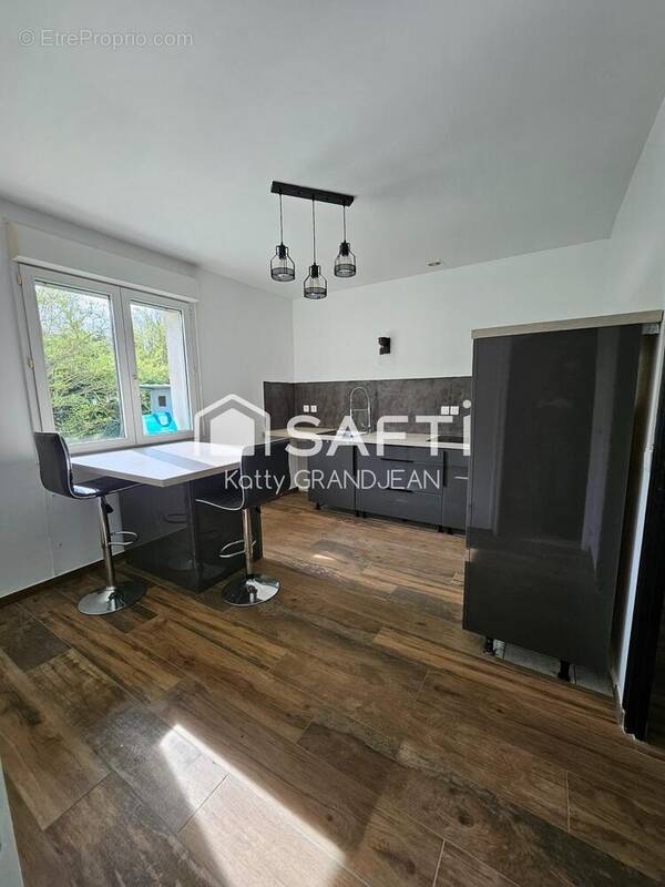 Photo 1 - Maison à CEYZERIAT