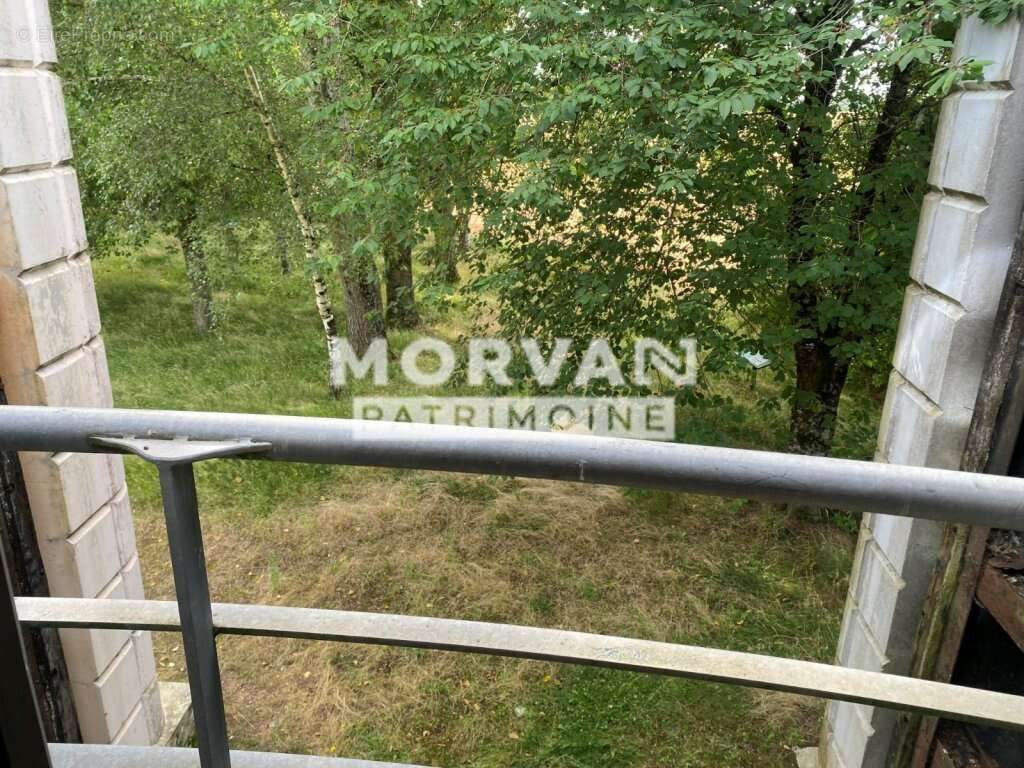 Maison du bazois - batiment sur 2 niveaux 294 m2 - parking et terrain 4017 m2 - photo 10