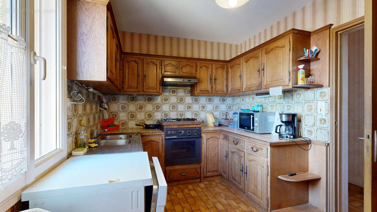Maison 110 m2  avec sous-sol complet   4 chambres - photo 6