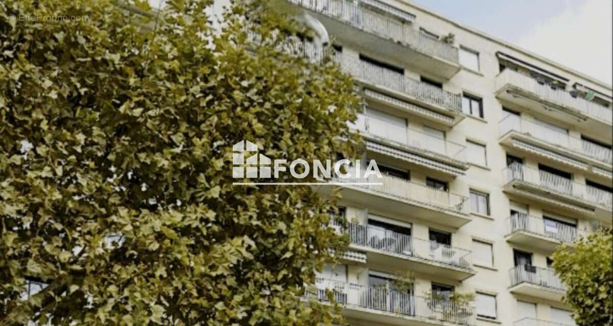 A vendre - gare courbevoie 2 pieces 43 m2+ balcon+cave - photo 7