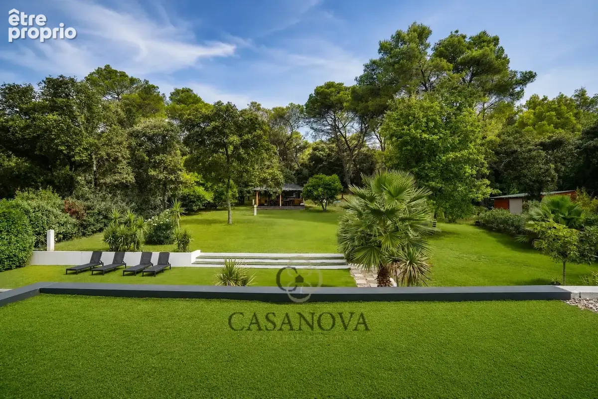 Villa contemporaine de 280 m² sur 1,3 hectare - photo 9
