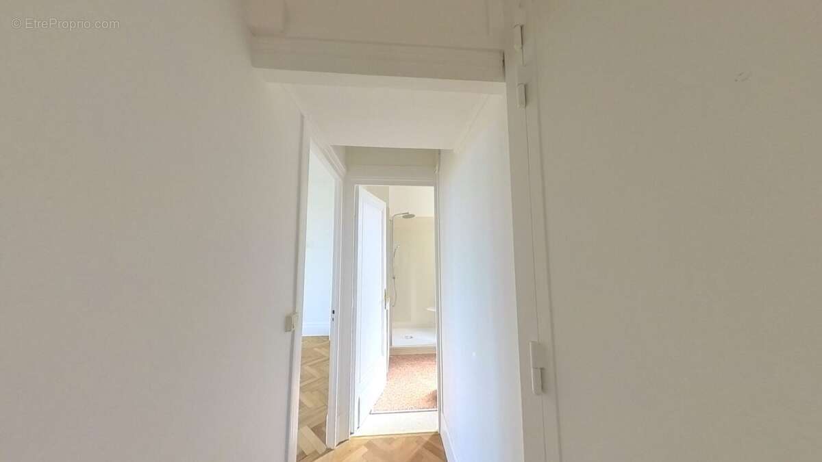 Appartement 81 m² à Montlucon  - photo 8