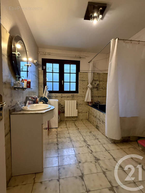 Maison à ESSIGNY-LE-GRAND