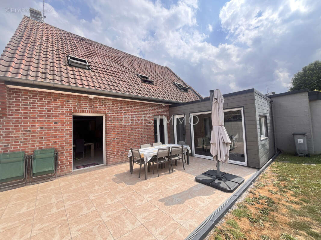 Maison à CAPPELLE-EN-PEVELE