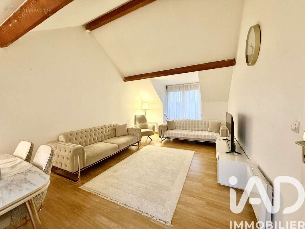 Photo 2 - Appartement à CORBEIL-ESSONNES