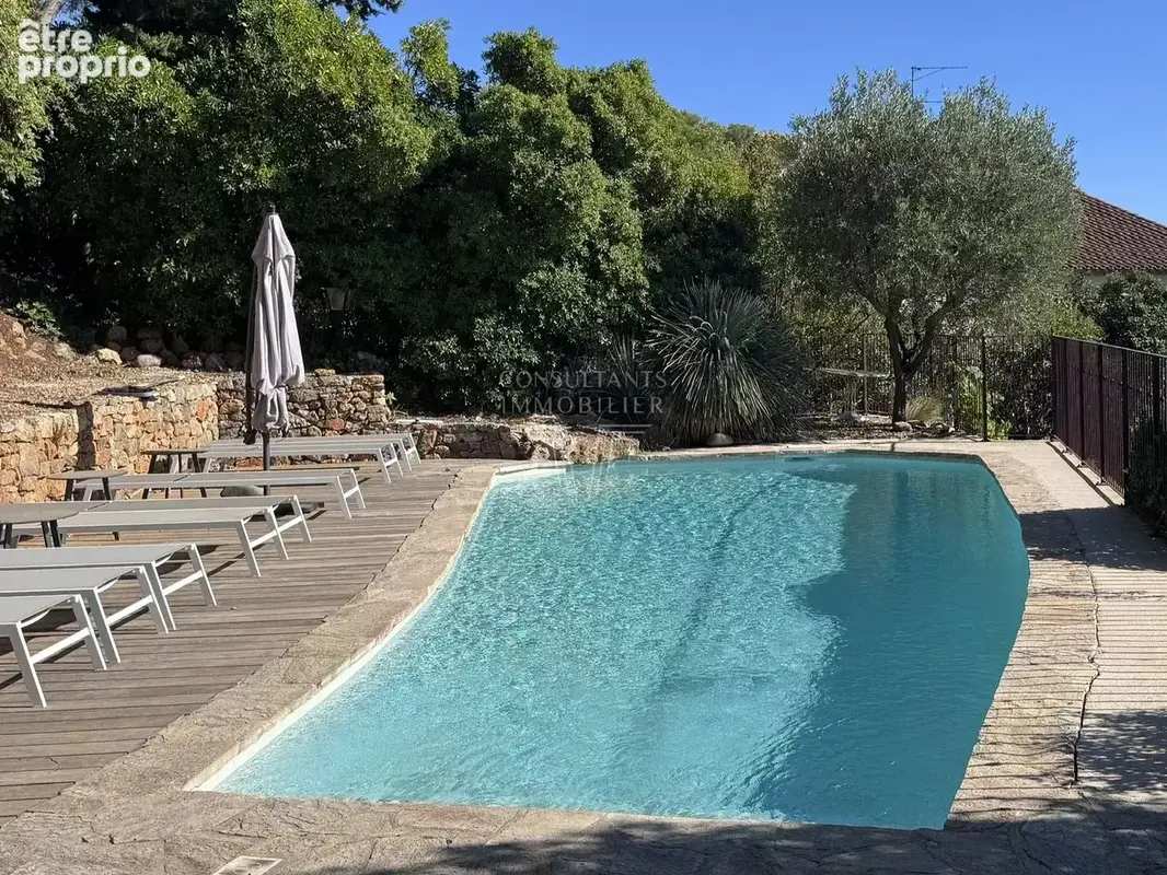 Villa contemporaine avec piscine et aperçu mer - photo 11