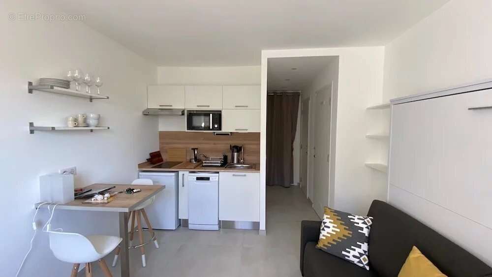 VENDU - CANNES - CROIX DES GARDES - DANS UN ÉCRIN DE BEAUTE   108 m2 élégants, vue époustouflante sur le Palm Beach, Les Iles de - photo 26