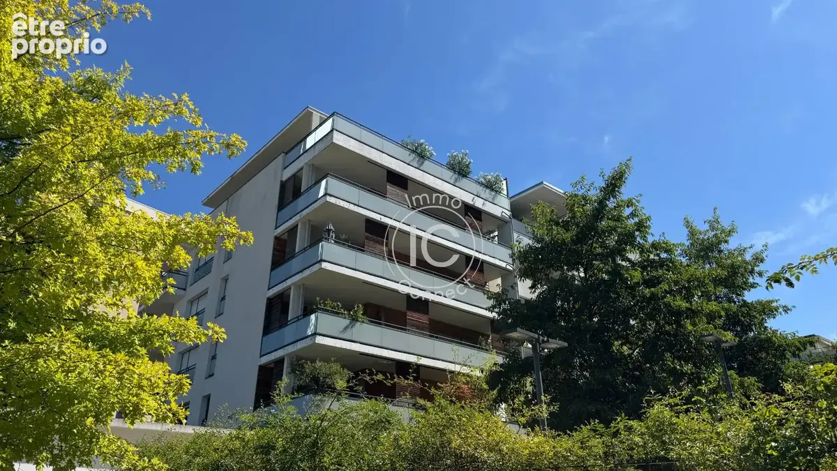 Photo Appartement à Sainte-Foy-Les-Lyon au prix de 329 000€