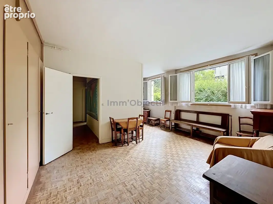 Appartement à PARIS-12E