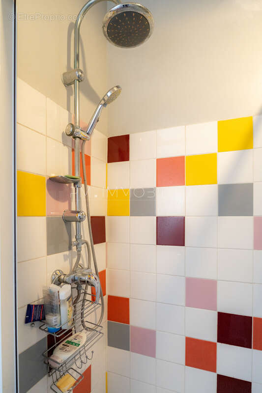 Appartement à MARSEILLE-5E