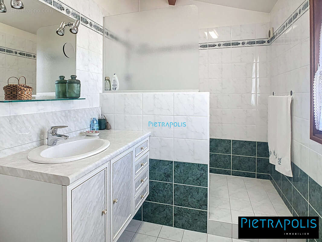 Maison à MONTMERLE-SUR-SAONE